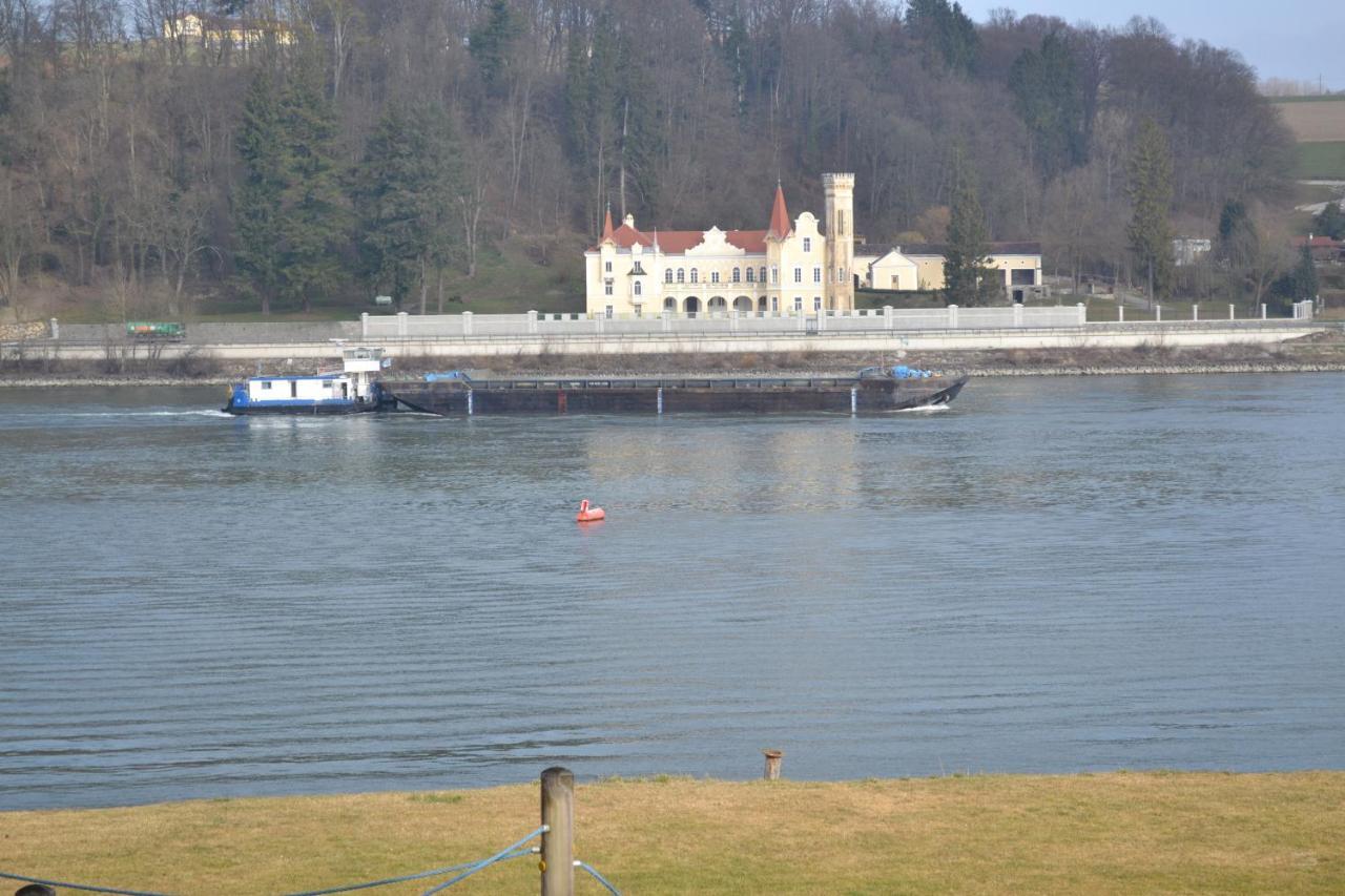 Gasthof S'Schatzkastl Hotel Ardagger Markt Buitenkant foto